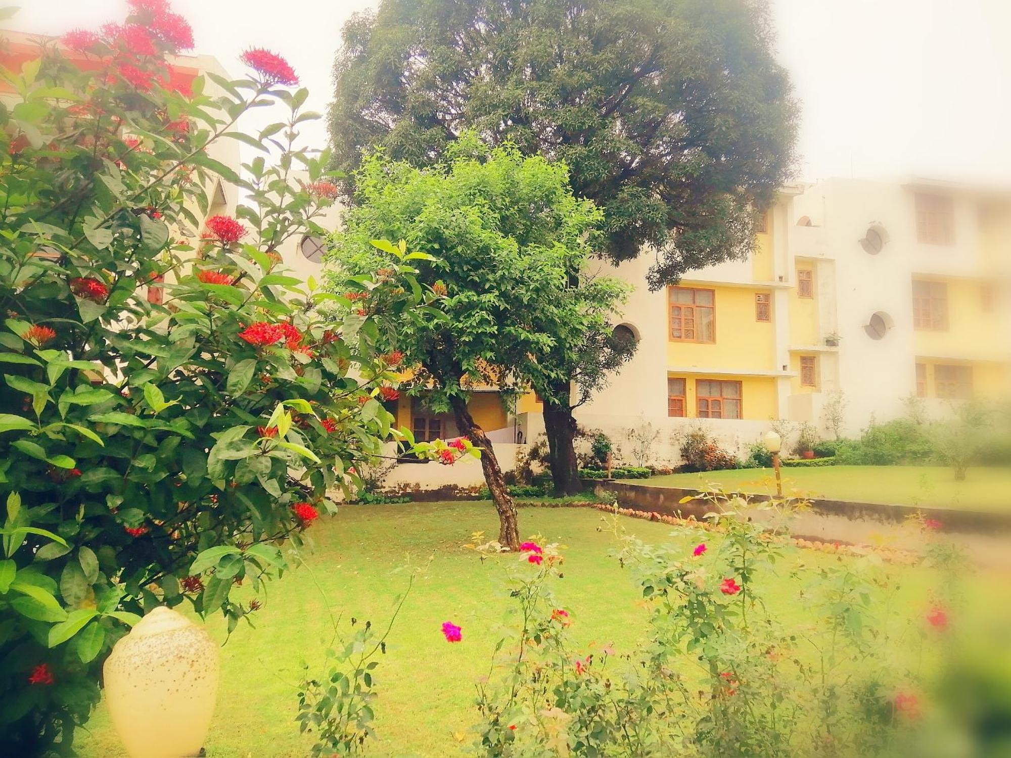 Ganga Vatika Boutique Hotel, ริชิเคช ภายนอก รูปภาพ