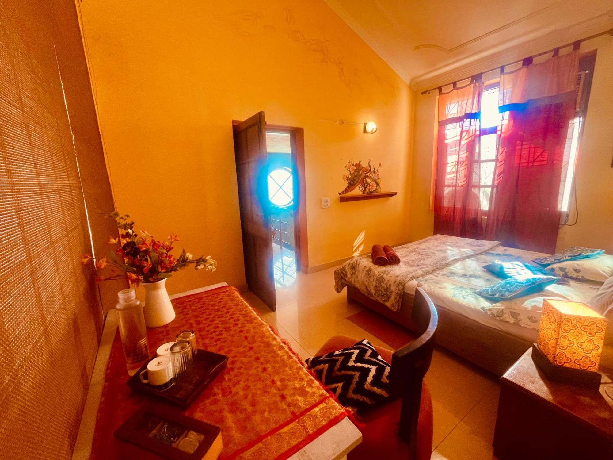 Ganga Vatika Boutique Hotel, ริชิเคช ภายนอก รูปภาพ